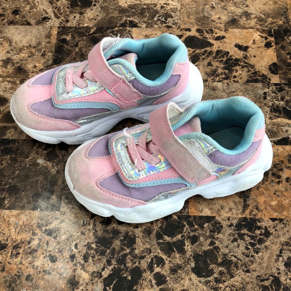 Fabkids Velcro Sneakers